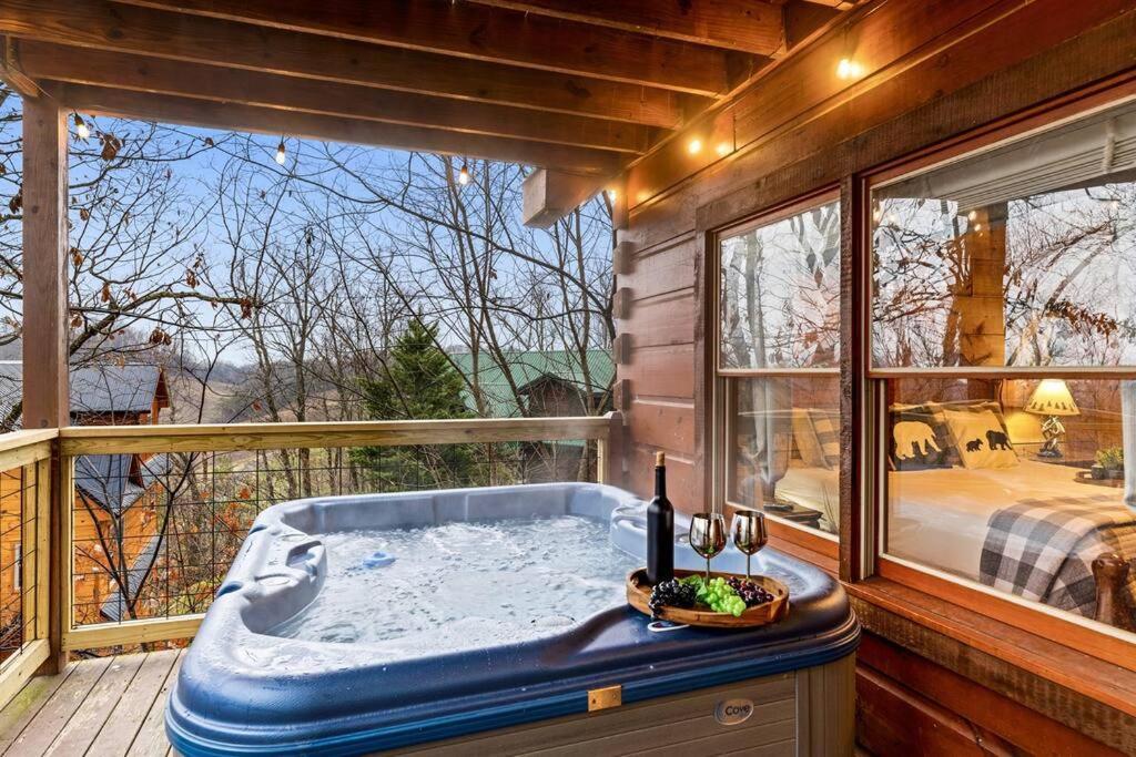 A Moment Inn Time Pigeon Forge Eksteriør bilde